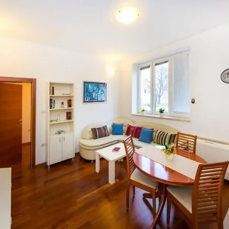 Sea Organ Apartment