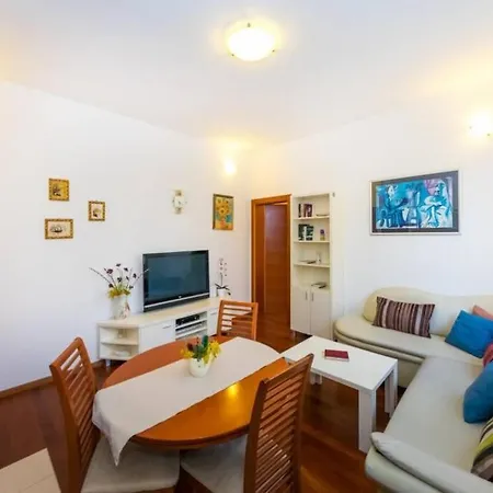 Sea Organ Apartment